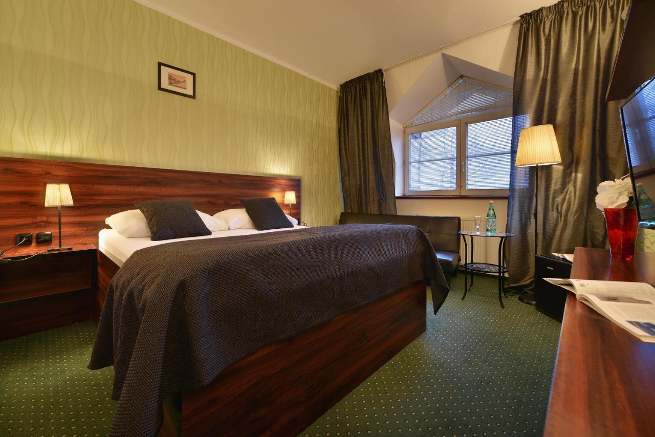 Parkhotel Morris Nový Bor Buitenkant foto