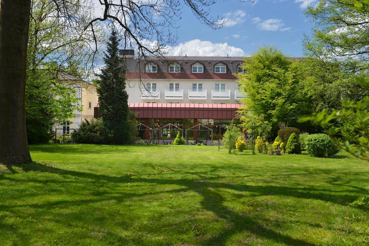 Parkhotel Morris Nový Bor Buitenkant foto