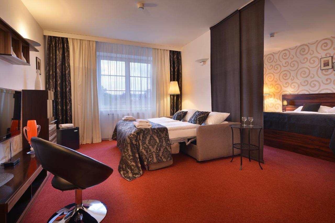 Parkhotel Morris Nový Bor Buitenkant foto